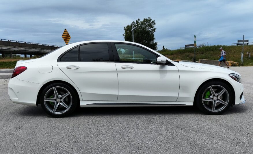 2015 Mercedes-Benz C-Class C 300 C300 4MATIC Sedan-No accidents/ clean service history