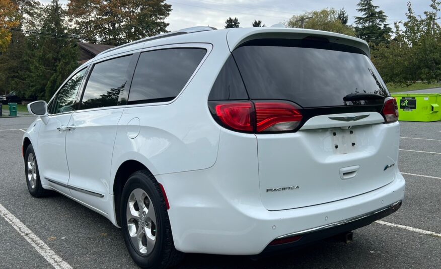 2019 Chrysler Pacifica Hybrid Touring-L Touring-L 2WD