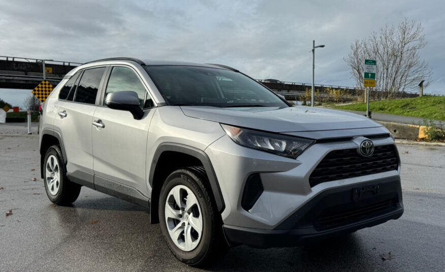 2019 Toyota RAV4 LE FWD LE