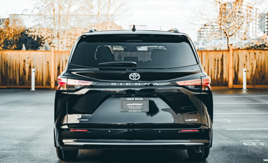 2025 Toyota Sienna Limited