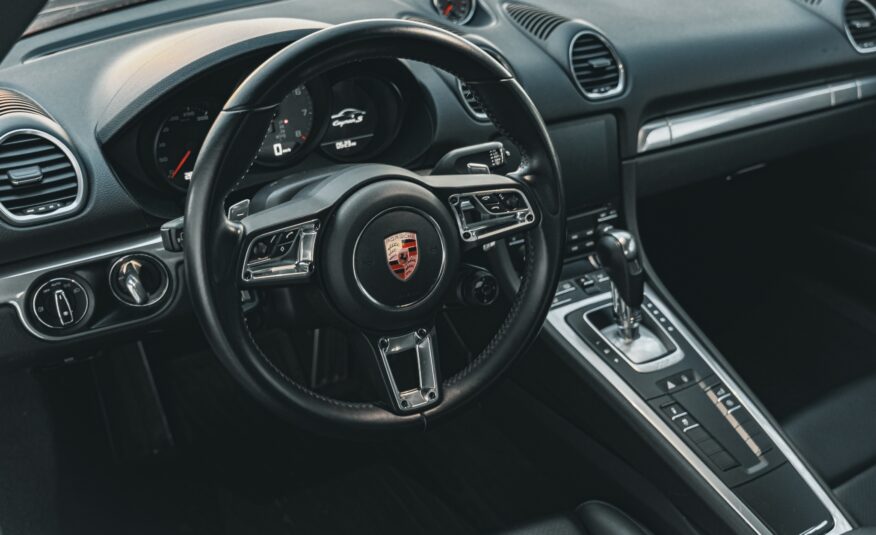 2018 PORSCHE 718 CAYMAN
