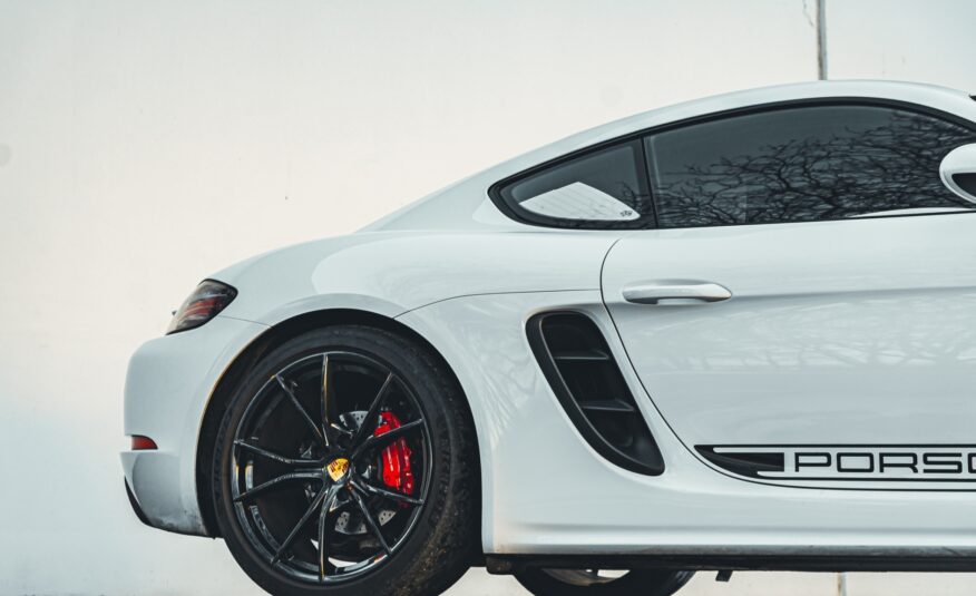 2018 PORSCHE 718 CAYMAN