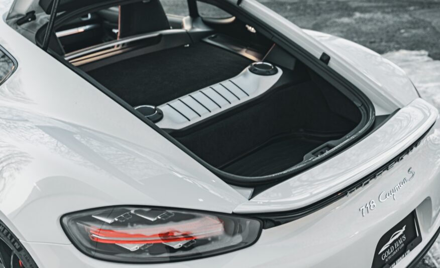 2018 PORSCHE 718 CAYMAN