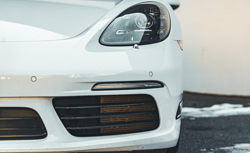 2018 PORSCHE 718 CAYMAN