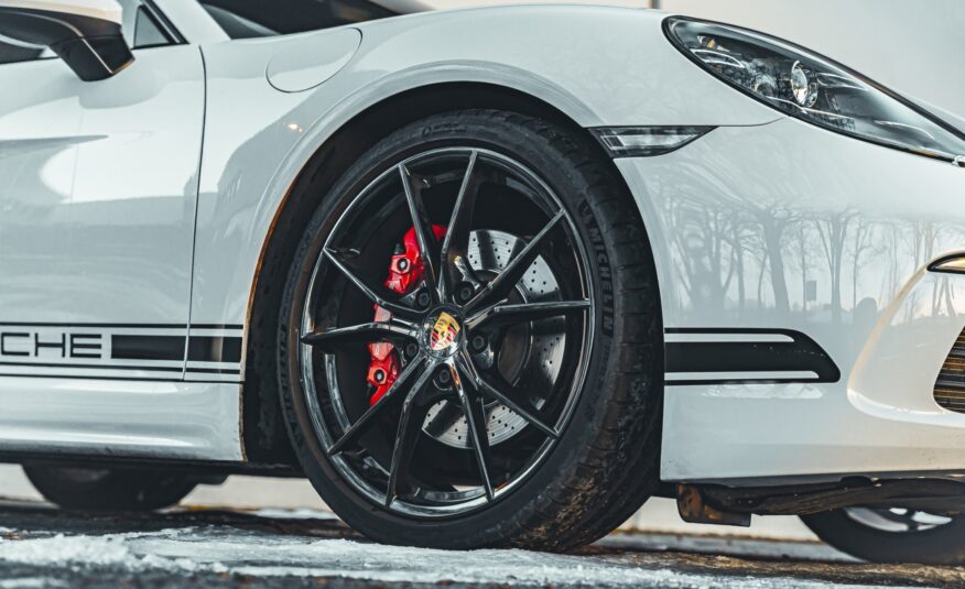 2018 PORSCHE 718 CAYMAN