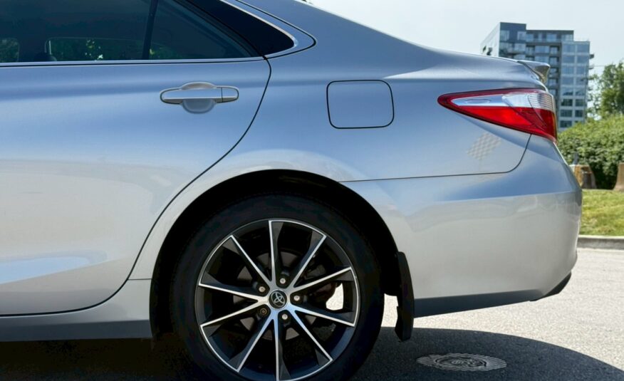 2015 TOYOTA CAMRY LE