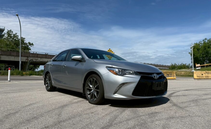 2015 TOYOTA CAMRY LE